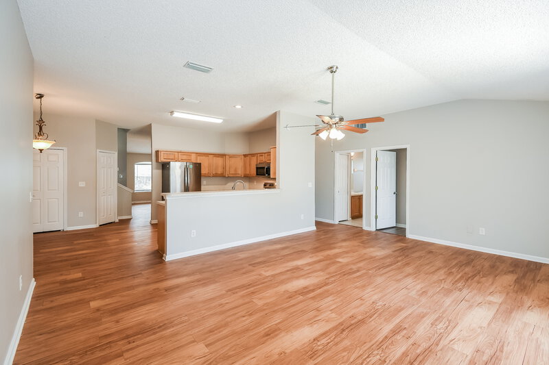 1,895/Mo, 3475 Shelley Dr Green Cove Springs, FL 32043 Living Room View 2