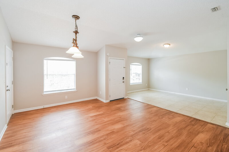 1,895/Mo, 3475 Shelley Dr Green Cove Springs, FL 32043 Dining Room View