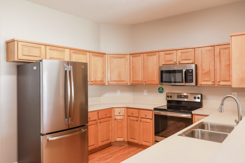 2,430/Mo, 3475 Shelley Dr Green Cove Springs, FL 32043 Kitchen View
