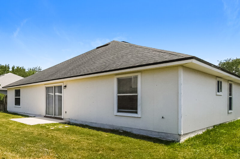 1,895/Mo, 3475 Shelley Dr Green Cove Springs, FL 32043 Rear View