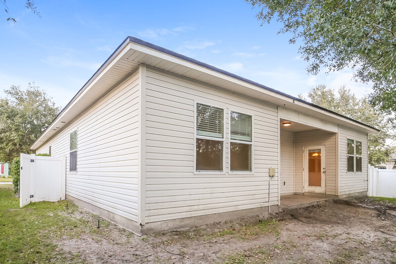 2,930/Mo, 1606 Creek Point Blvd Jacksonville, FL 32218 Rear View