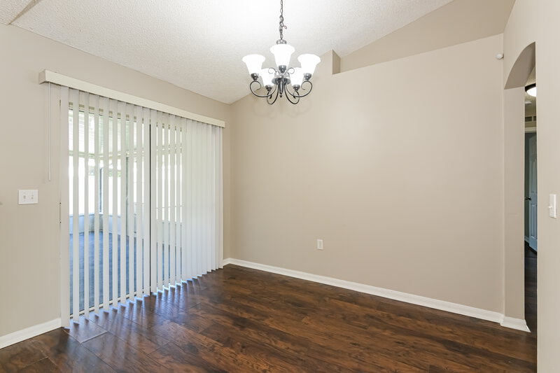 2,185/Mo, 4109 Clearbrook Cove Rd Jacksonville, FL 32218 Dining Room View