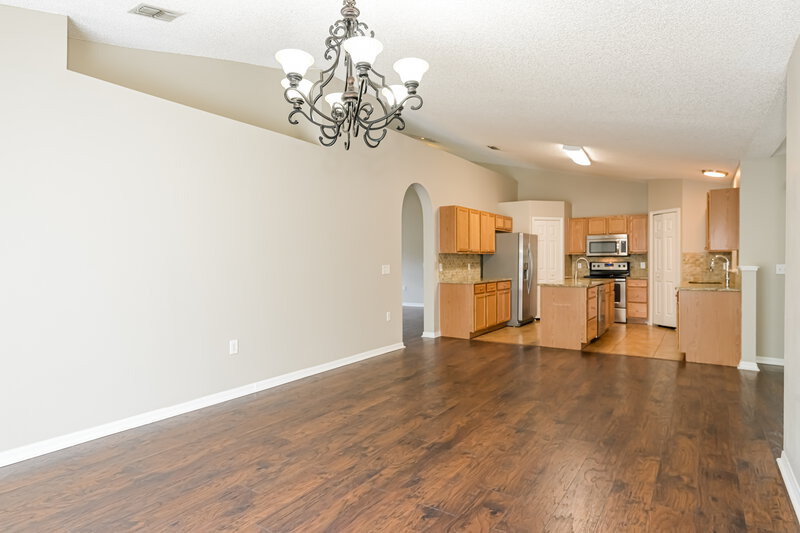 2,185/Mo, 4109 Clearbrook Cove Rd Jacksonville, FL 32218 Family Room View 2