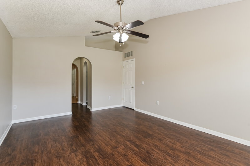 2,185/Mo, 4109 Clearbrook Cove Rd Jacksonville, FL 32218 Main Bedroom View 2