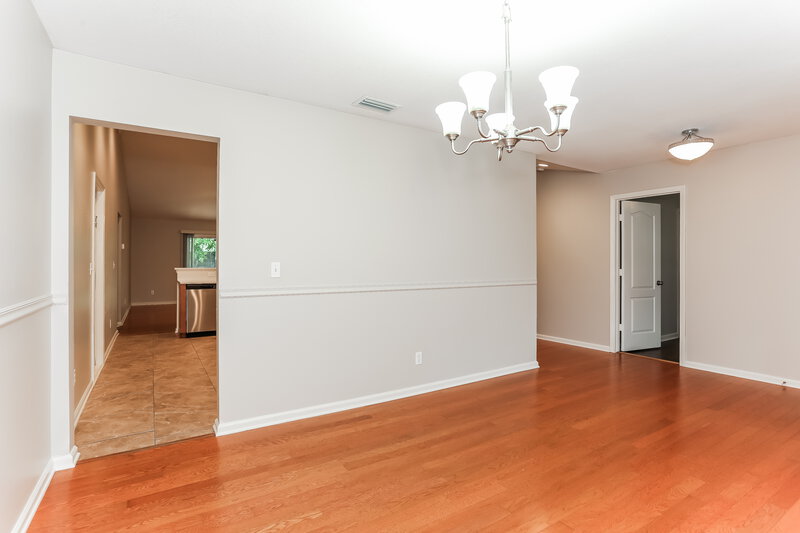 0/Mo, 14090 Crestwick Dr W Jacksonville, FL 32218 Living Room View