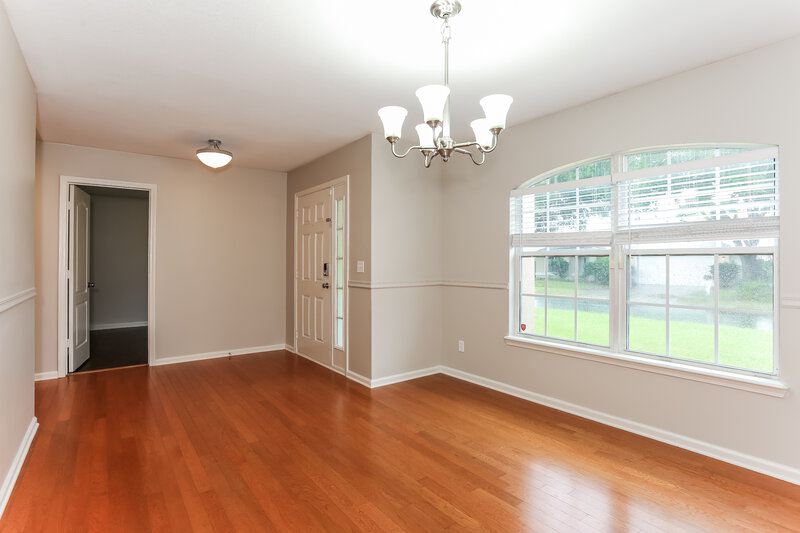 0/Mo, 14090 Crestwick Dr W Jacksonville, FL 32218 Dining Room View