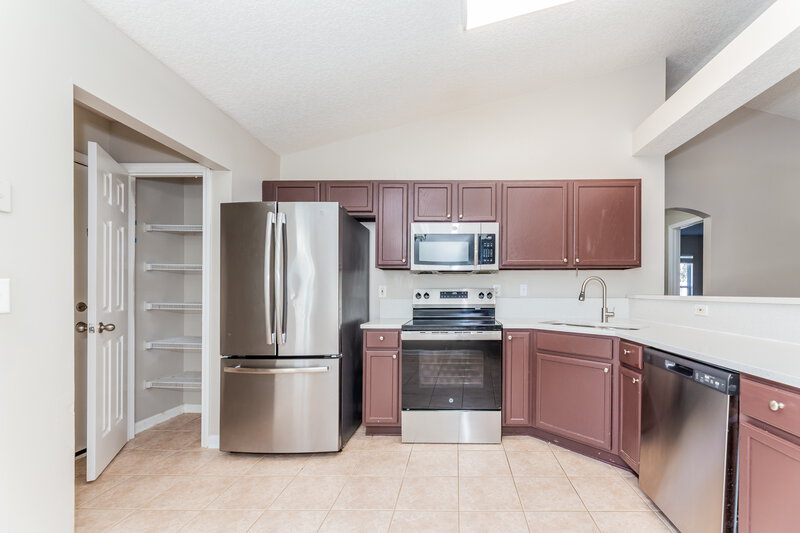 2,010/Mo, 1124 Native Dancer Ct Jacksonville, FL 32218 Kitchen View