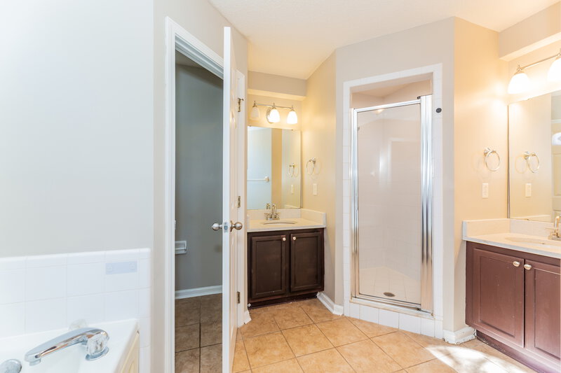 2,010/Mo, 1124 Native Dancer Ct Jacksonville, FL 32218 Main Bathroom View