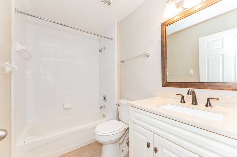 2,010/Mo, 1124 Native Dancer Ct Jacksonville, FL 32218 Bathroom View