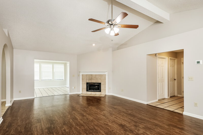 2,035/Mo, 2977 Tuscarora Trl Middleburg, FL 32068 Living Room View