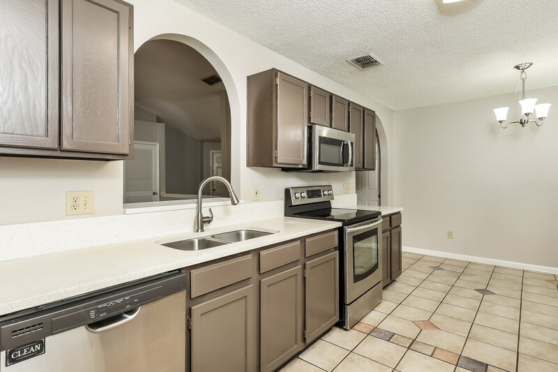 2,035/Mo, 2977 Tuscarora Trl Middleburg, FL 32068 Kitchen View