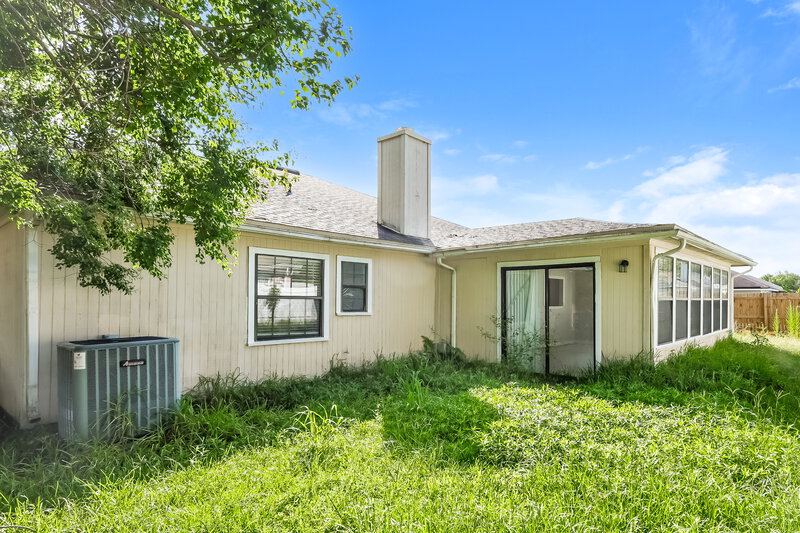 2,035/Mo, 2977 Tuscarora Trl Middleburg, FL 32068 Rear View