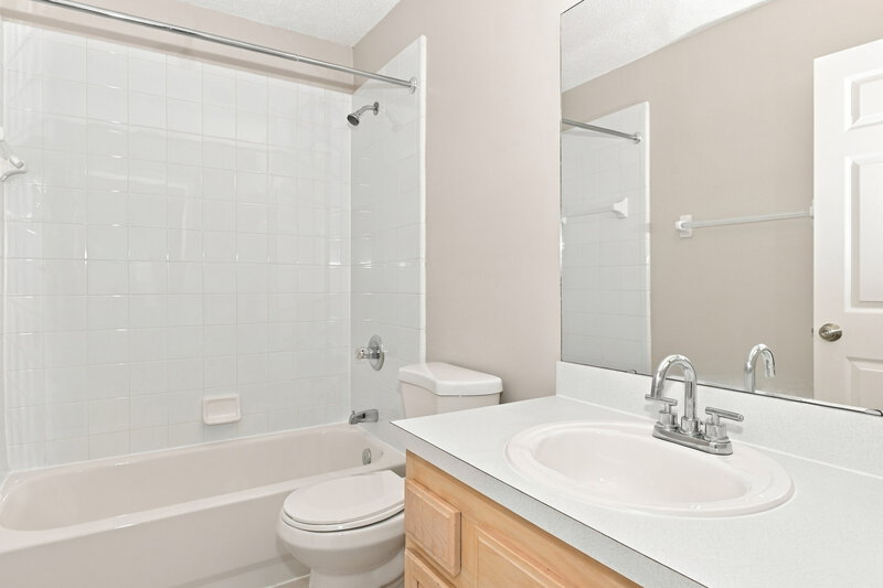 2,270/Mo, 1433 Starboard Ct Fleming Island, FL 32003 Bathroom View