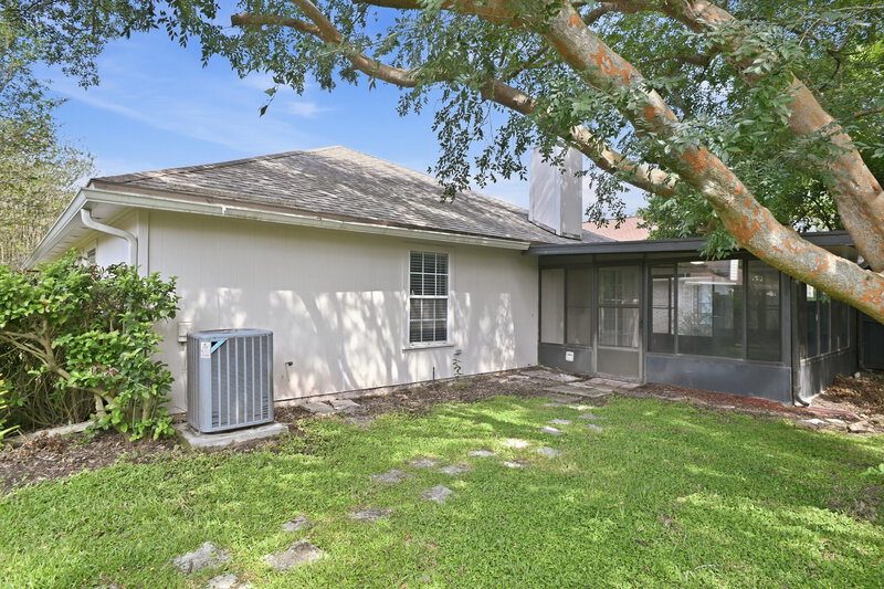 2,270/Mo, 1433 Starboard Ct Fleming Island, FL 32003 Rear View