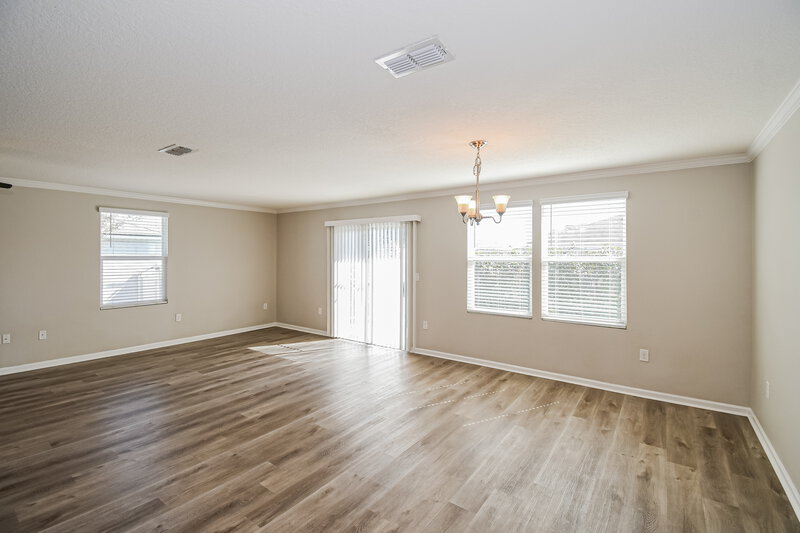 2,550/Mo, 2231 Pebble Point Dr Green Cove Springs, FL 32043 Dining Room View
