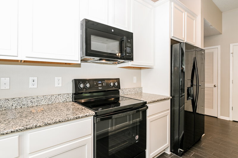 1,755/Mo, 3020 Angora Bay Dr Middleburg, FL 32068 Kitchen View 2