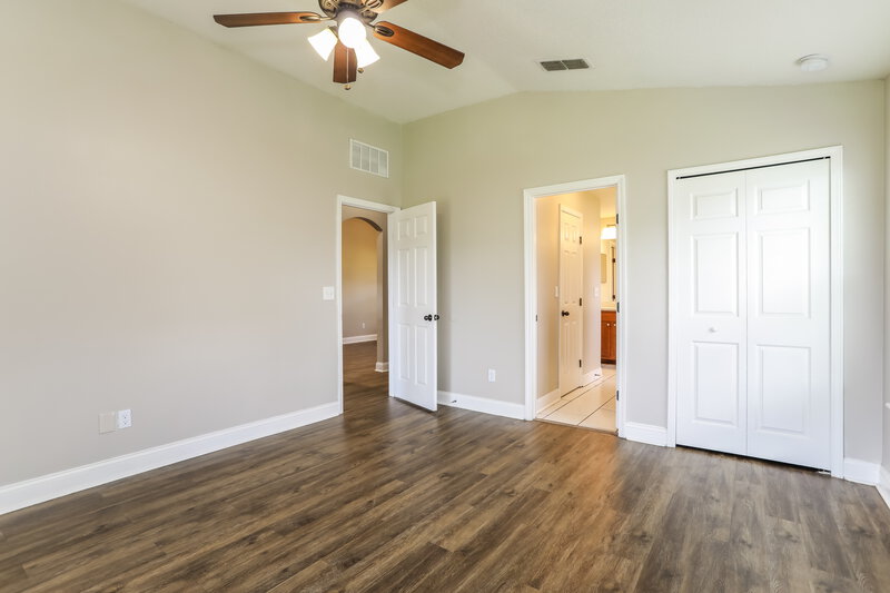 2,020/Mo, 3163 Pine Haven Dr Middleburg, FL 32068 Main Bedroom View
