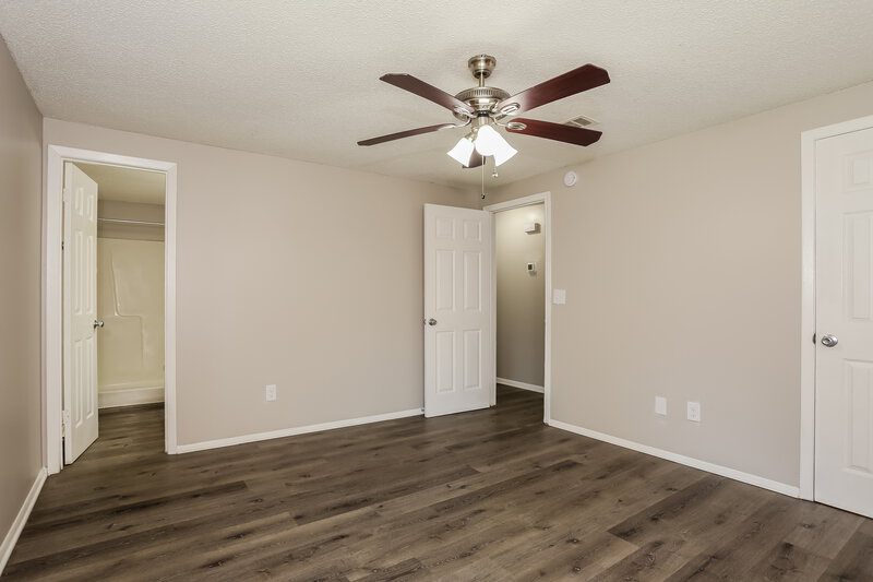 2,480/Mo, 1504 Pawnee St Orange Park, FL 32065 Main Bedroom View