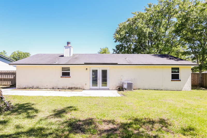 2,480/Mo, 1504 Pawnee St Orange Park, FL 32065 Rear View