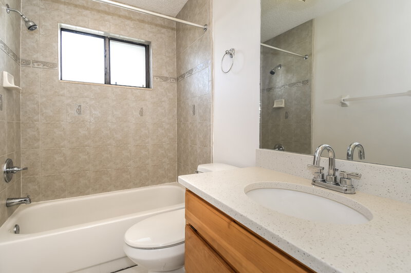 1,705/Mo, 1664 Tall Timber Dr Fleming Island, FL 32003 Bathroom View