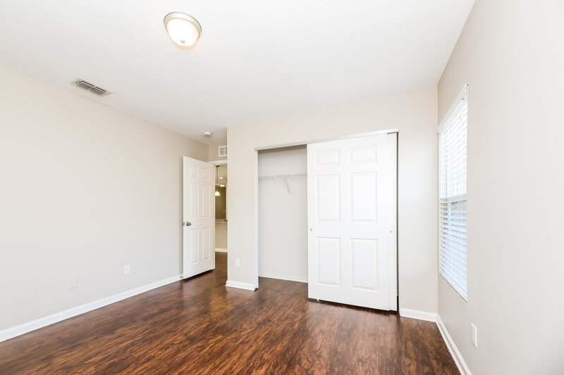 2,850/Mo, 8200 Highfield Ave Jacksonville, FL 32216 Bedroom View 3