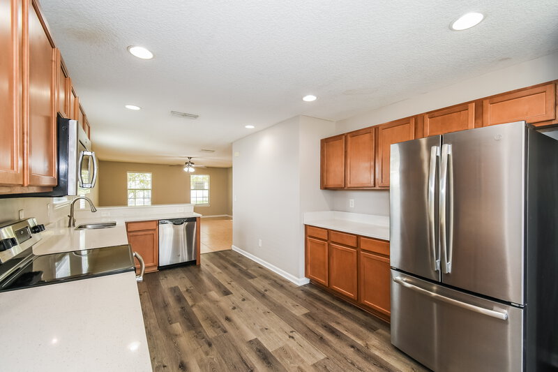 2,090/Mo, 734 Celebration Ln Middleburg, FL 32068 Kitchen View