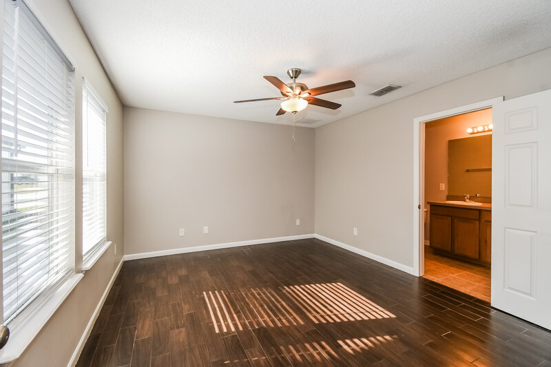 2,090/Mo, 734 Celebration Ln Middleburg, FL 32068 Main Bedroom View