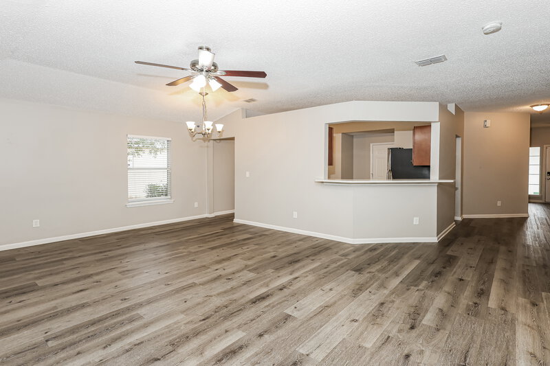 1,740/Mo, 1817 Penzance Pkwy Middleburg, FL 32068 Living Room View