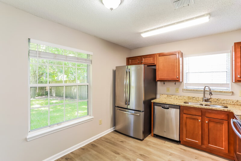 2,360/Mo, 12772 Glade Springs Dr S Jacksonville, FL 32246 Kitchen View