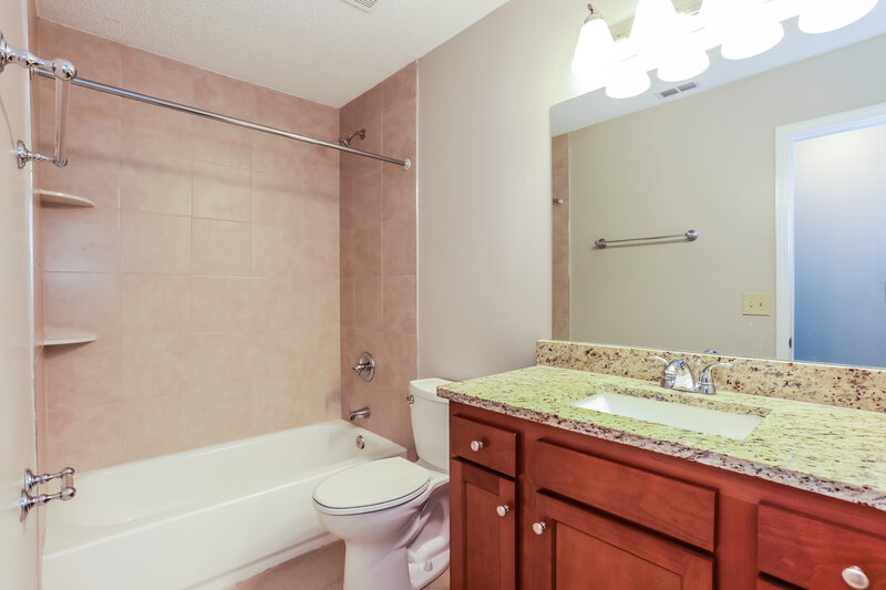 2,360/Mo, 12772 Glade Springs Dr S Jacksonville, FL 32246 Bathroom View