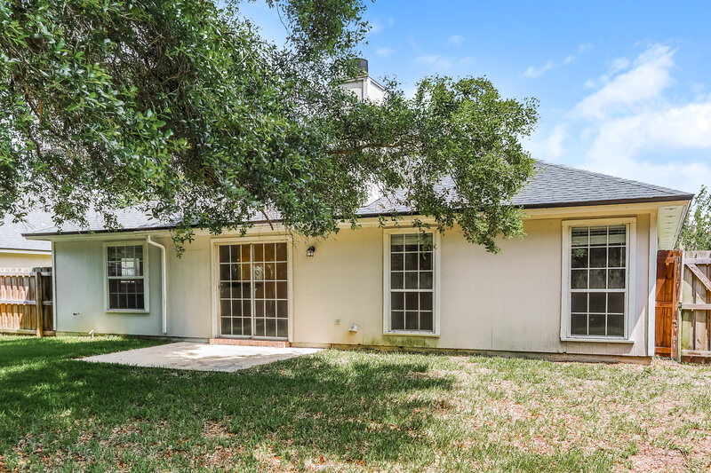 2,360/Mo, 12772 Glade Springs Dr S Jacksonville, FL 32246 Rear View