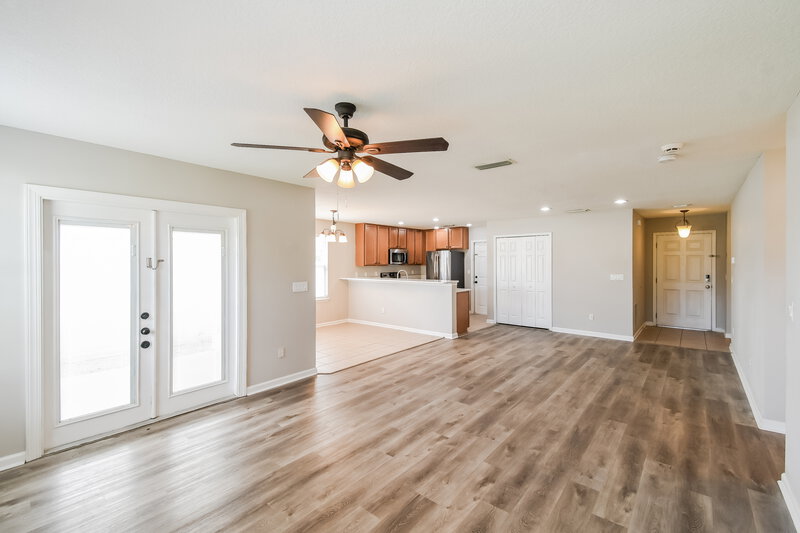 1,670/Mo, 607 Sunny Stroll Dr Middleburg, FL 32068 Living Room View