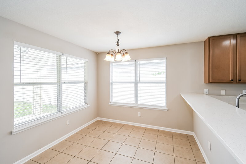 1,670/Mo, 607 Sunny Stroll Dr Middleburg, FL 32068 Dining Room View