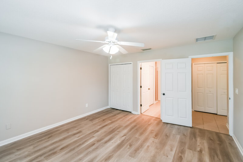 1,670/Mo, 607 Sunny Stroll Dr Middleburg, FL 32068 Main Bedroom View 2