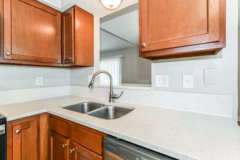 1,790/Mo, 7974 Amandas Crossing Dr E Jacksonville, FL 32244 Kitchen View 2