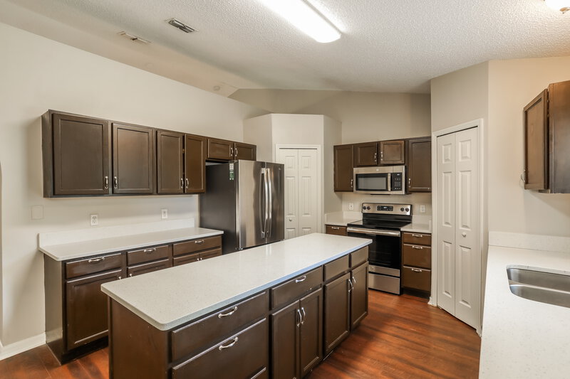 2,180/Mo, 3424 Steelgate Ct Middleburg, FL 32068 Kitchen View