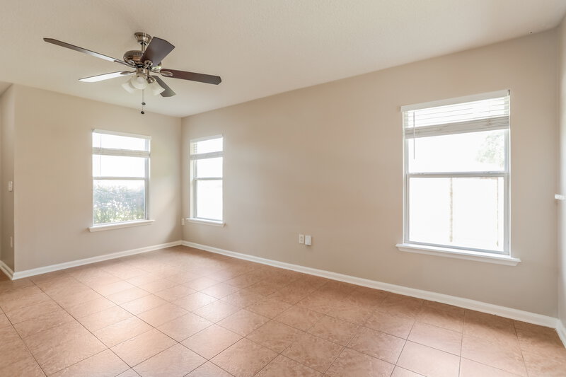 1,695/Mo, 1975 Tomahawk Dr Middleburg, FL 32068 Living Room View