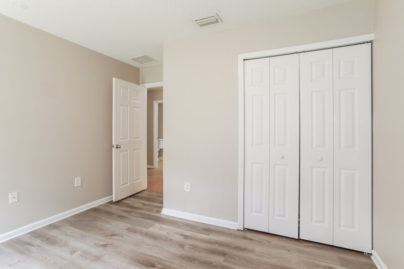 1,695/Mo, 1975 Tomahawk Dr Middleburg, FL 32068 Bedroom View 2