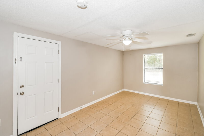 1,695/Mo, 2834 Tanglewood Blvd Orange Park, FL 32065 Dining Room View