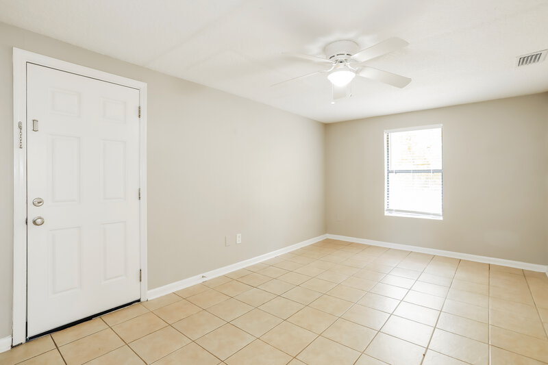 1,700/Mo, 2834 Tanglewood Blvd Orange Park, FL 32065 Family Room View