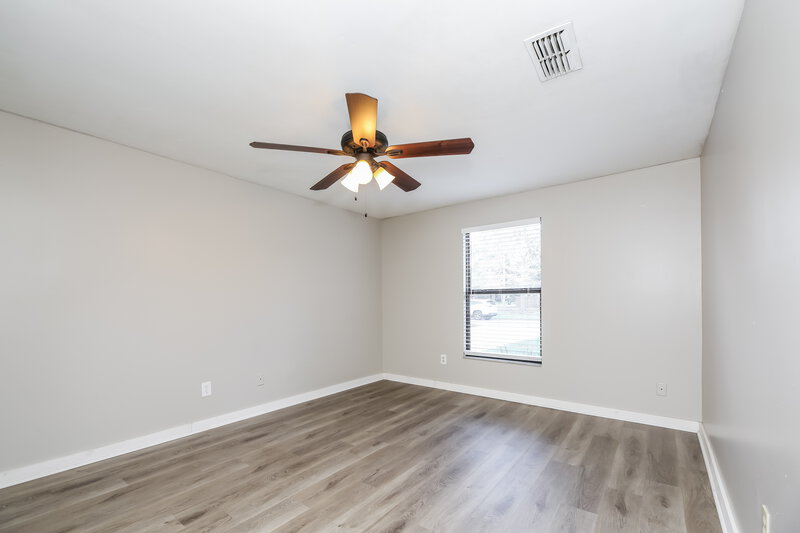 1,600/Mo, 1670 Mary Beth Dr Middleburg, FL 32068 Main Bedroom View