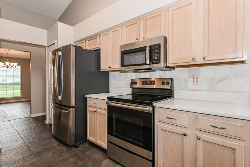 1,925/Mo, 550 Whitfield Rd Jacksonville, FL 32221 Kitchen View