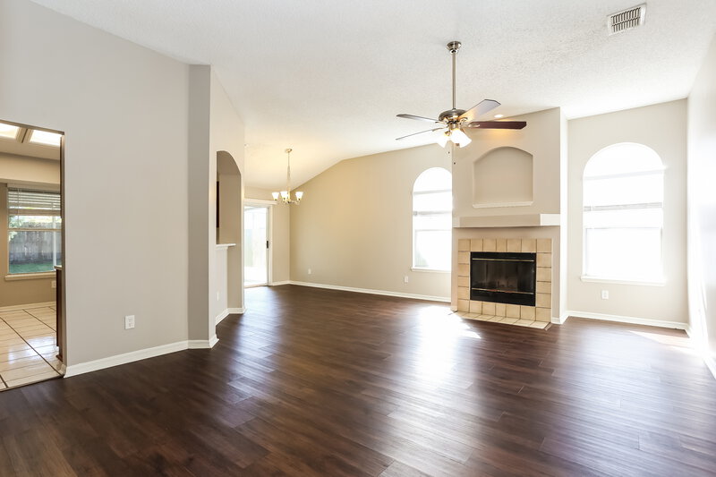 2,880/Mo, 1455 Beecher Ln Orange Park, FL 32073 Living Room View