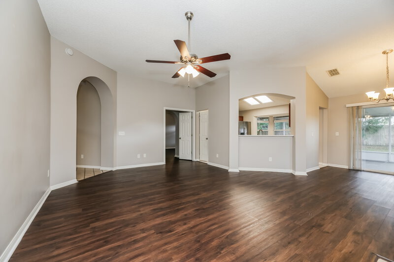 2,150/Mo, 1455 Beecher Ln Orange Park, FL 32073 Living Room View 2