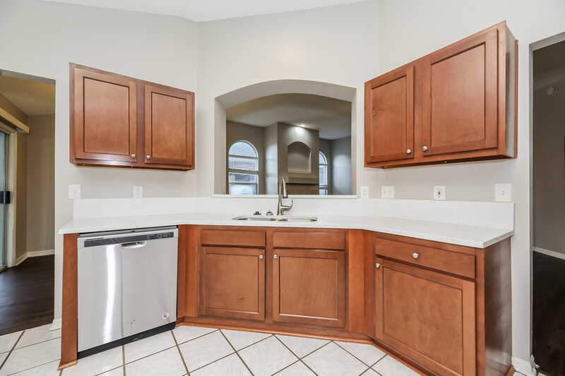 2,150/Mo, 1455 Beecher Ln Orange Park, FL 32073 Kitchen View