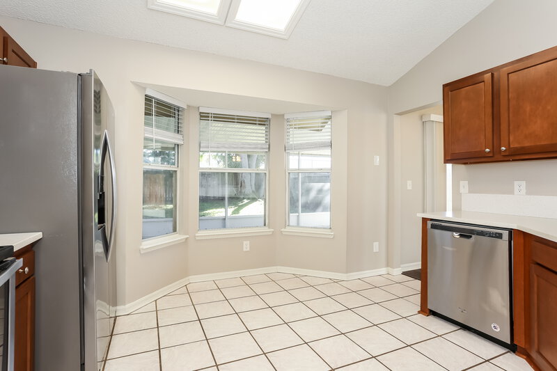 2,880/Mo, 1455 Beecher Ln Orange Park, FL 32073 Kitchen View 3
