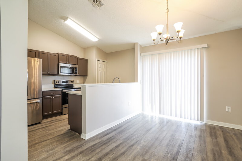 2,240/Mo, 3640 Alec Drive Middleburg, FL 32068 Dining Room View