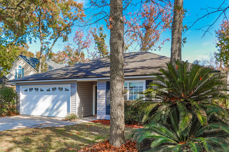 1,635/Mo, 8051 Mactavish Way W Jacksonville, FL 32244 Front View