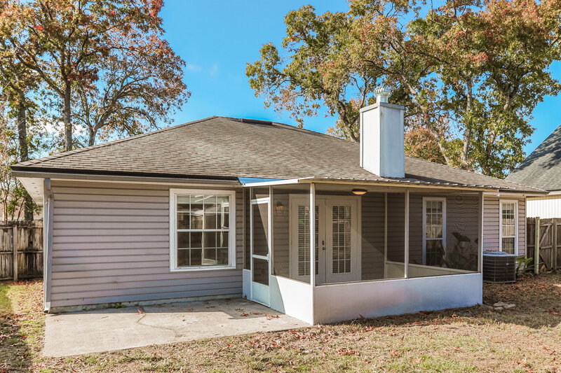 1,635/Mo, 8051 Mactavish Way W Jacksonville, FL 32244 Rear View