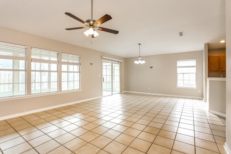1,715/Mo, 8944 Fallsmill Dr Jacksonville, FL 32244 Living Room View